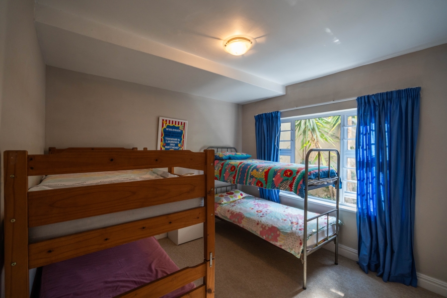 5 Bedroom Property for Sale in Seafield Eastern Cape